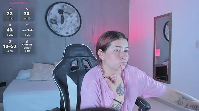 charlottee27_'s cam snapshot