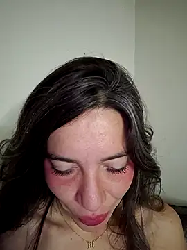 loveuu-bae live sex cam