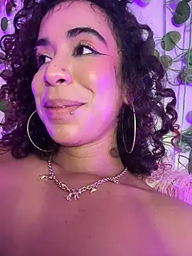 Woo_isDaphne's cam snapshot