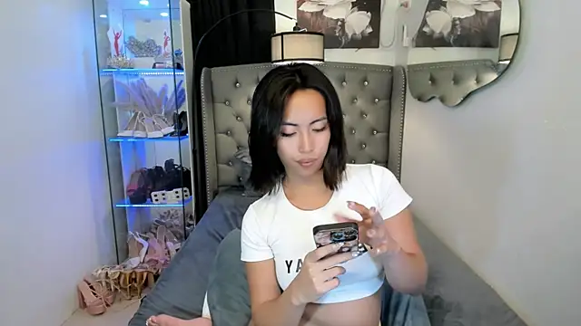 reighnempress live sex cam