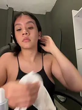 alhaana_'s cam snapshot