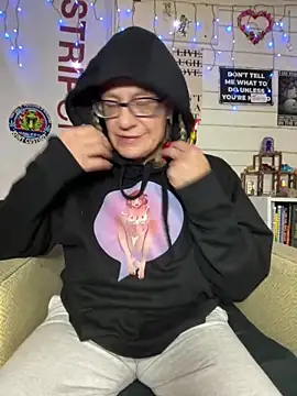 TrenaAnne's cam snapshot