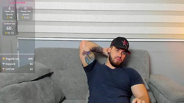 Giorgio-Leone live sex cam