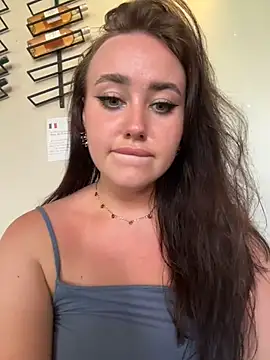 KiraSunshine live sex cam