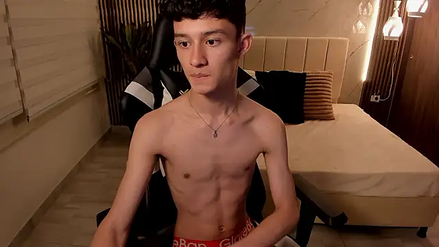 Patrick_Howland_ live sex cam