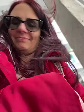 NataKitten live sex cam