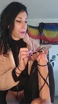 freyamoret live sex cam