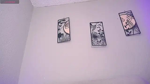 loveegirll1's cam snapshot