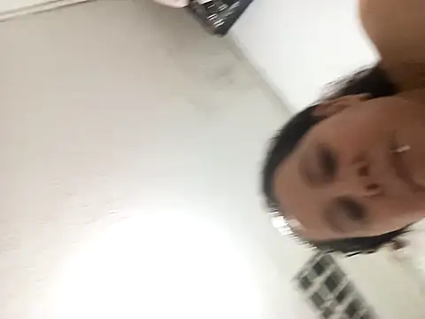 Sexigirl2000 live sex cam