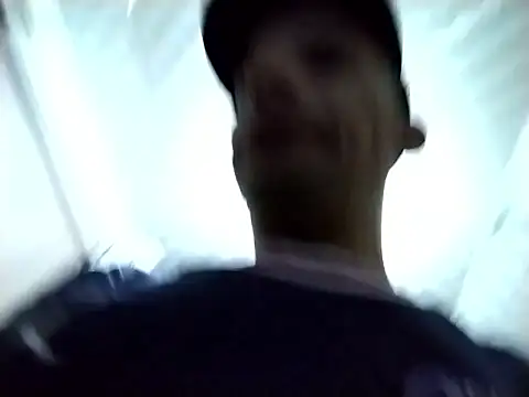 karlossan24's cam snapshot