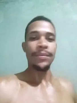 LATREL22ctmtrs's cam snapshot