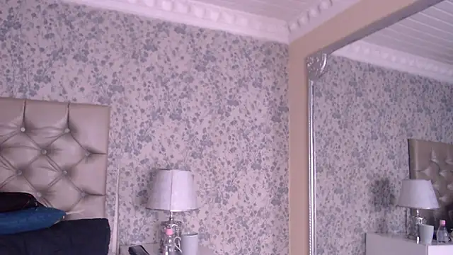 NoaahTylor live sex cam