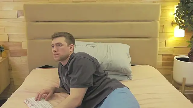 EthanPinkman live sex cam