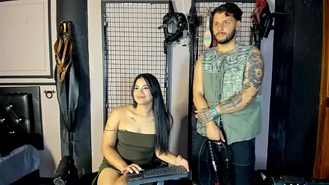 Twisted_Fantasy live sex cam