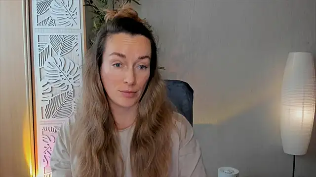 RebeccaMartinez live sex cam