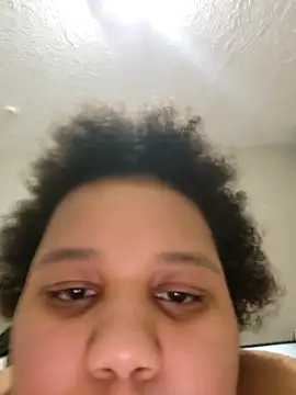 chocolate_bella's cam snapshot