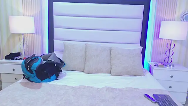 CristalAndDeimon live sex cam