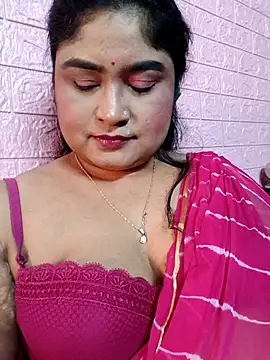 hornyriyanka live sex cam