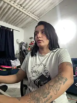 Lucia-Candy's cam snapshot