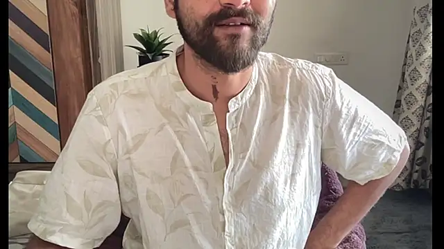 MakeMeAwareAah's cam snapshot