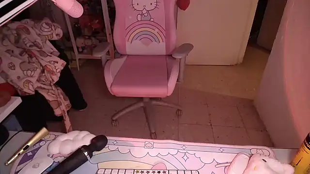 kaithra live sex cam