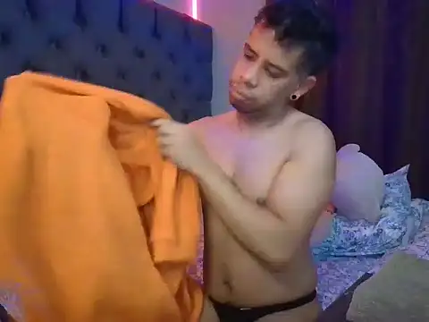 WILD_BIGCOCK35's cam snapshot