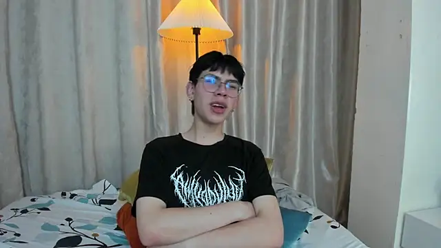 Demian_Hush live sex cam