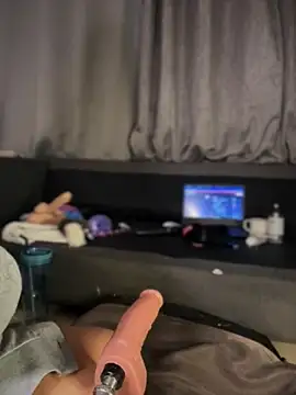 MerlyG's cam snapshot