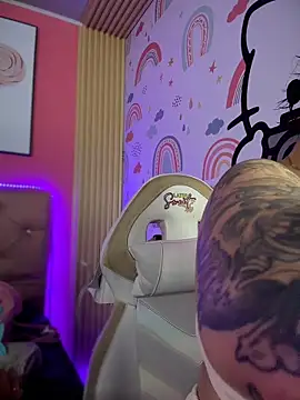 Megaan__More's cam snapshot