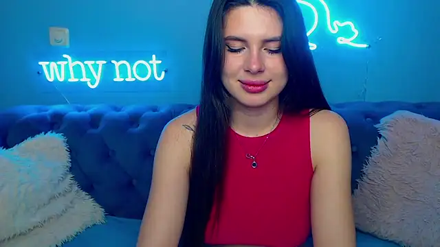 ViollinaLove's cam snapshot