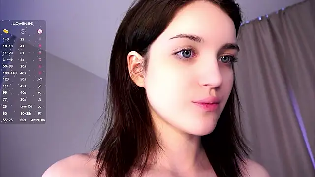 EffieHenri live sex cam