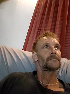 Hungwell1515 live sex cam