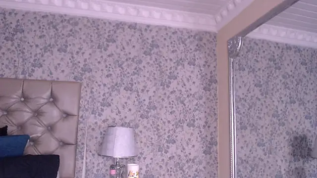 NoaahTylor live sex cam