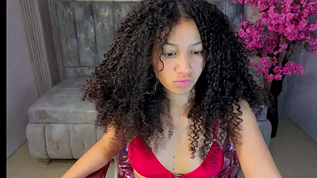 xyra_veln_s's cam snapshot