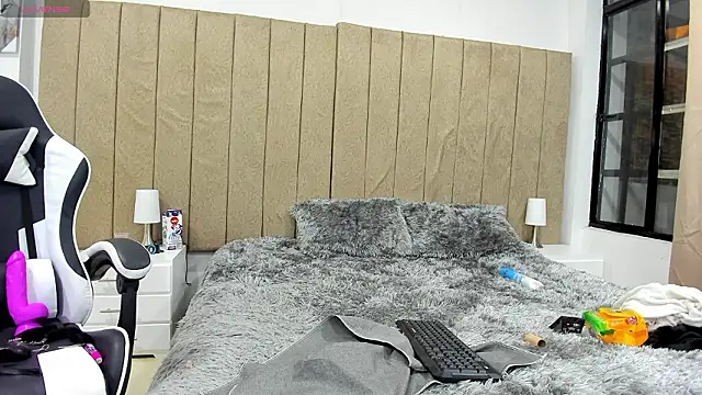 valery_slim18 live sex cam