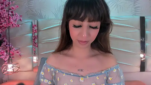 AriaPure1's cam snapshot