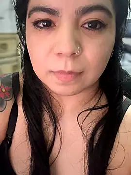 kimmiakiss22 live sex cam