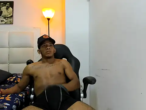 ricky_spensar23cm_ live sex cam