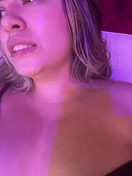 Victoria_Rico's cam snapshot