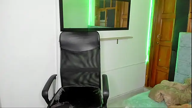 Aysha_winxs's cam snapshot