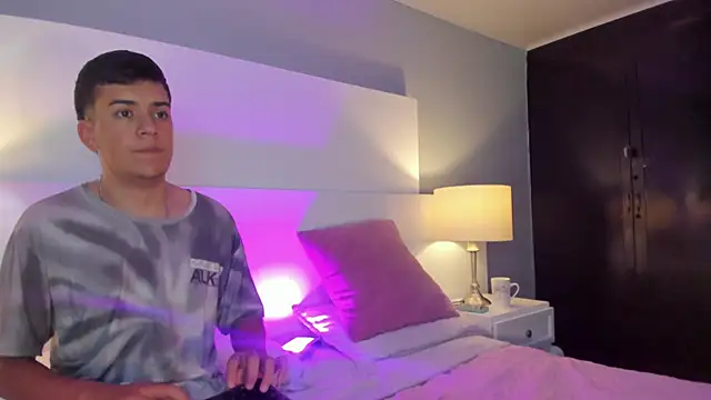 Dylan_Katte's cam snapshot