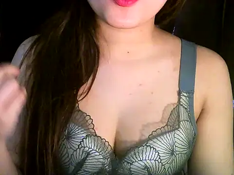 strip_vani's cam snapshot