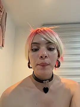 romanovanita's cam snapshot