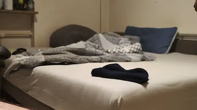Alphapimmelchen live sex cam