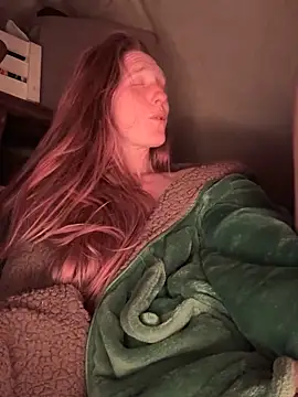 GoldenFlameGoddess's cam snapshot