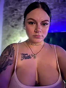 Megaan__More's cam snapshot