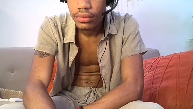 BlackBullTitus live sex cam