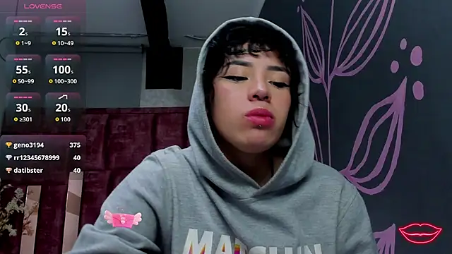 Kiara_Fox__'s cam snapshot