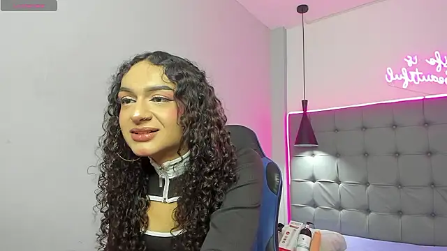 scarletcherry18 live sex cam