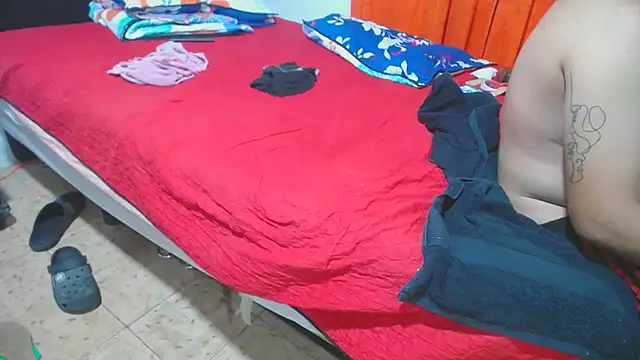 Meloncillo_and_Babyliss99 live sex cam